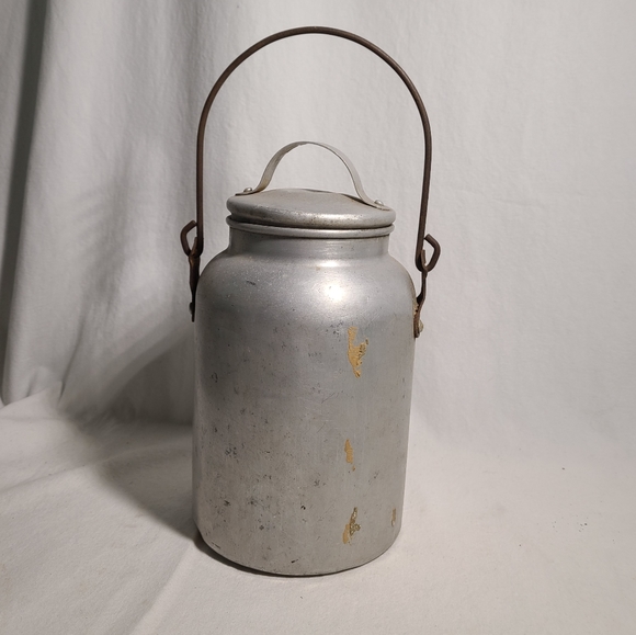 Rustic pure aluminum jug with a lid and handle